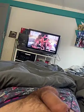 Snapshot of RenaudS-02 chatting on 04/14/26, 06:30 RenaudS-02 online show from 04/14/26, 06:30