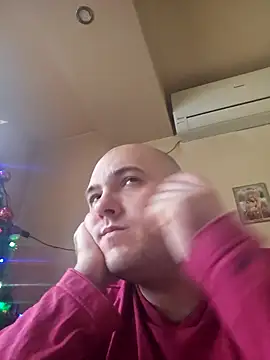 Snapshot of mario890605 chatting on 12/25/24, 01:41 mario890605 online show from 12/25/24, 01:41