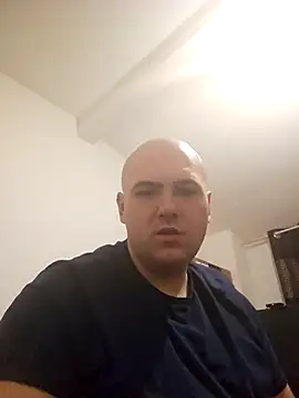 Snapshot of mario890605 chatting on 03/16/25, 11:04 mario890605 online show from 03/16/25, 11:04