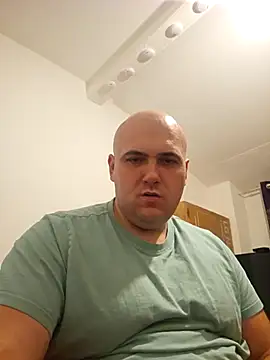 Snapshot of mario890605 chatting on 09/25/25, 10:13 mario890605 online show from 09/25/25, 10:13