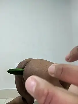 Snapshot of Rafael24445473 chatting on 11/22/25, 05:56 Rafael24445473 online show from 11/22/25, 05:56