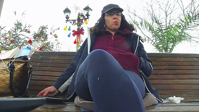 SquirtyMellissaLabia online show from 12/21/25, 11:50