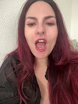 LunaMoongirl online show from 02/26/25, 03:30