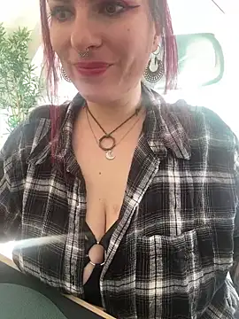 LunaMoongirl online show from 10/01/25, 10:10