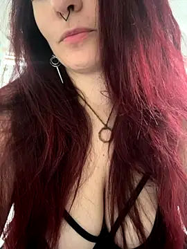 LunaMoongirl online show from 10/20/25, 01:11