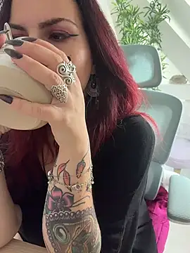 LunaMoongirl online show from 07/15/26, 06:07