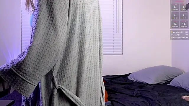 AriannaPena online show from 02/12/25, 01:52