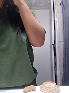 AriannaPena online show from 10/11/25, 09:57