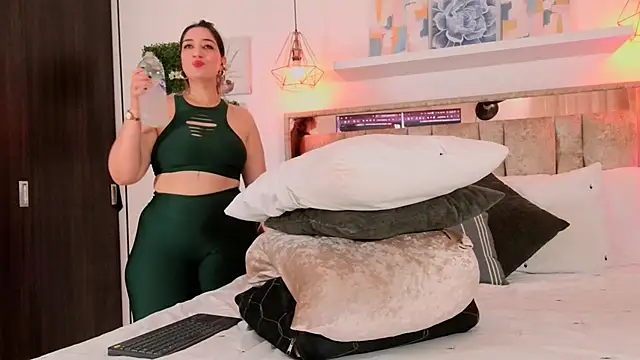 Dulce Morrys online show from 02/13/26, 04:36