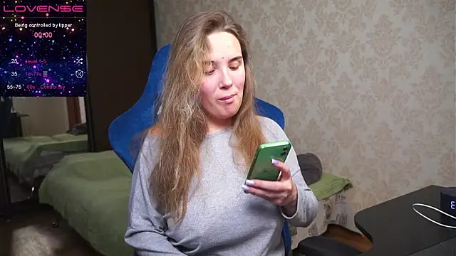 Sandra SW  online show from 03/22/25, 04:15