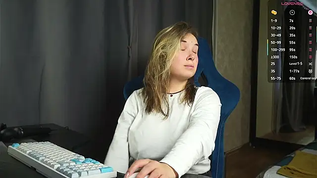 Snapshot of Sandra_SW_ chatting on 05/03/26, 01:39 Sandra SW online show from 05/03/26, 01:39