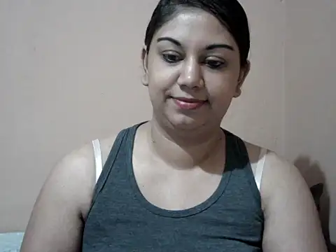 bellachow10 online show from 05/05/26, 07:16
