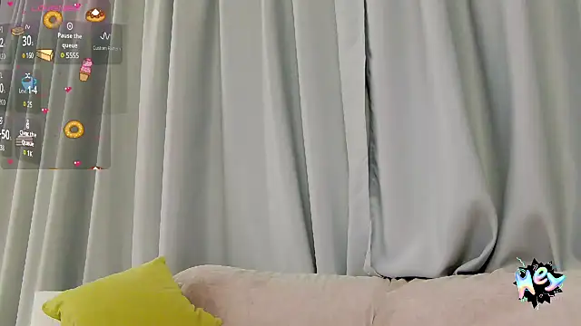 crystalmoon    online show from 03/06/25, 08:16