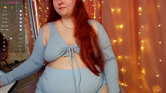 Snapshot of Mia_Bows chatting on 05/24/26, 12:37 Mia Bows online show from 05/24/26, 12:37