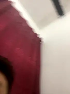 Snapshot of Isait4 chatting on 12/15/25, 12:26 Isait4 online show from 12/15/25, 12:26