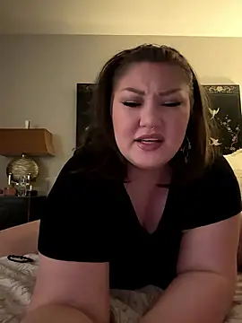 Snapshot of RosieDixx chatting on 12/02/24, 07:03 RosieDixx online show from 12/02/24, 07:03