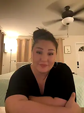 Snapshot of RosieDixx chatting on 09/23/25, 04:59 RosieDixx online show from 09/23/25, 04:59