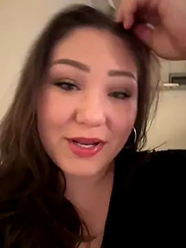 Snapshot of RosieDixx chatting on 11/06/25, 02:34 RosieDixx online show from 11/06/25, 02:34