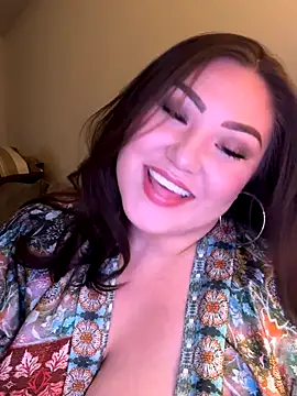 Snapshot of RosieDixx chatting on 12/14/25, 05:02 RosieDixx online show from 12/14/25, 05:02