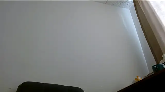 Snapshot of Juls_winter_ chatting on 04/29/26, 08:04 Juls winter online show from 04/29/26, 08:04