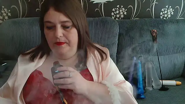 HouseWifeWhore Milf online show from 09/19/25, 12:50