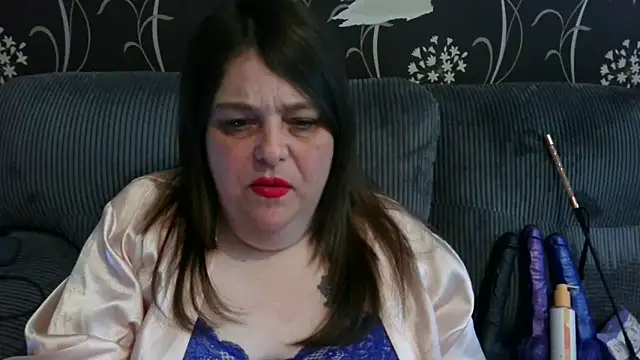 Snapshot of HouseWifeWhore_Milf chatting on 03/24/26, 03:06 HouseWifeWhore Milf online show from 03/24/26, 03:06