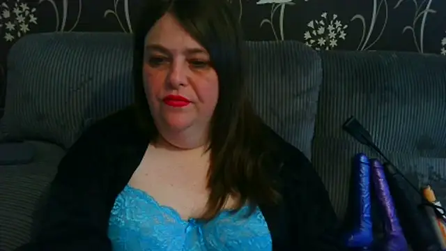 Snapshot of HouseWifeWhore_Milf chatting on 03/25/26, 02:23 HouseWifeWhore Milf online show from 03/25/26, 02:23