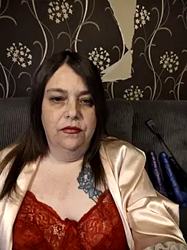 Snapshot of HouseWifeWhore_Milf chatting on 05/05/26, 11:02 HouseWifeWhore Milf online show from 05/05/26, 11:02