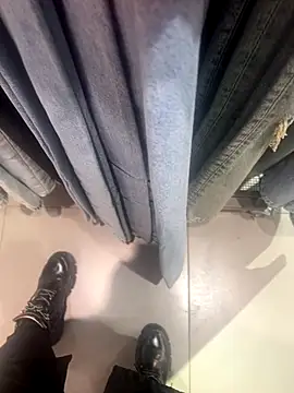 CrazzyChicks online show from 10/02/25, 07:15