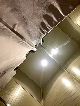 CrazzyChicks online show from 10/09/25, 06:44