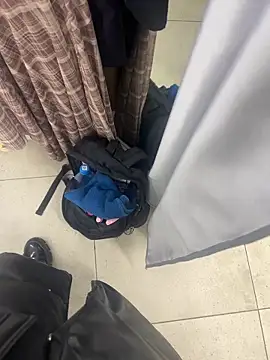 Snapshot of CrazzyChicks chatting on 03/26/26, 05:57 CrazzyChicks online show from 03/26/26, 05:57