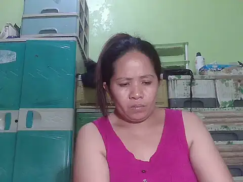 Snapshot of sweetlady_pinay chatting on 04/05/26, 11:29 sweetlady pinay online show from 04/05/26, 11:29
