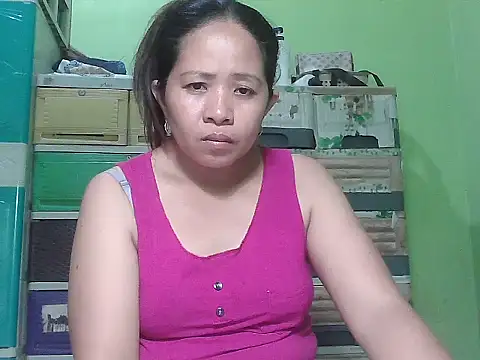 Snapshot of sweetlady_pinay chatting on 04/26/26, 12:08 sweetlady pinay online show from 04/26/26, 12:08