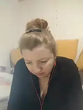 stefanyharper16 online show from 02/18/25, 05:21