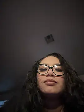 Snapshot of CarmelaAnthony chatting on 01/05/25, 03:13 CarmelaAnthony online show from 01/05/25, 03:13