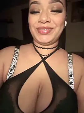 Snapshot of CarmelaAnthony chatting on 01/19/25, 02:17 CarmelaAnthony online show from 01/19/25, 02:17