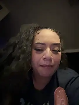 Snapshot of CarmelaAnthony chatting on 02/21/25, 01:11 CarmelaAnthony online show from 02/21/25, 01:11