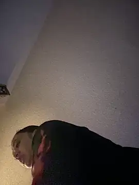 Snapshot of CarmelaAnthony chatting on 03/22/25, 01:08 CarmelaAnthony online show from 03/22/25, 01:08