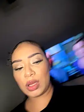 Snapshot of CarmelaAnthony chatting on 09/19/25, 03:24 CarmelaAnthony online show from 09/19/25, 03:24