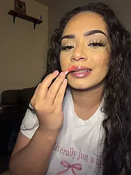 Snapshot of CarmelaAnthony chatting on 11/29/25, 03:26 CarmelaAnthony online show from 11/29/25, 03:26