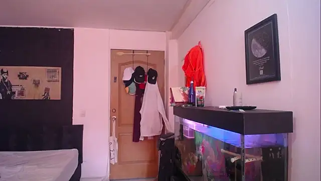 romeolovedark online show from 03/19/25, 08:22