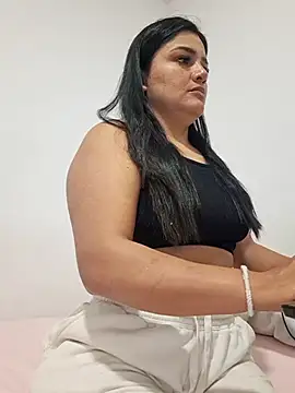 laura dirtyhot online show from 01/16/25, 07:49