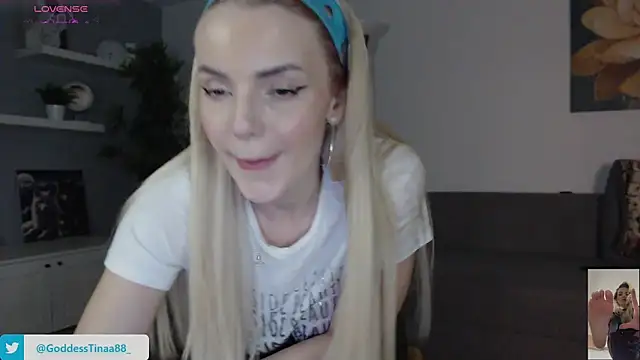 Goddess Tina online show from 03/09/25, 04:44