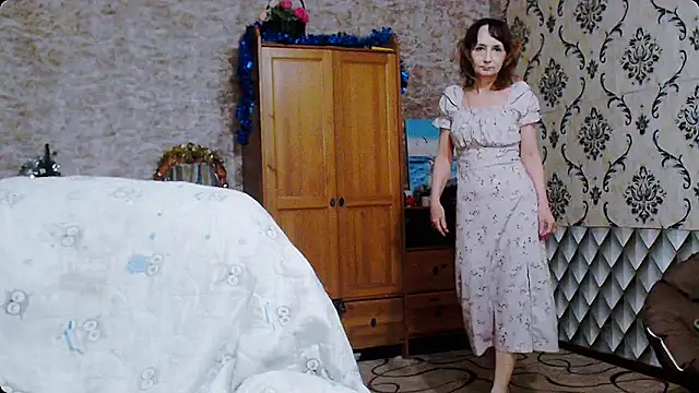 AnnieEltgant online show from 12/26/24, 03:20