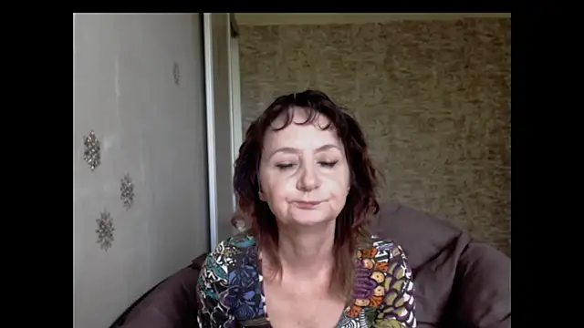 AnnieEltgant online show from 06/02/26, 07:32