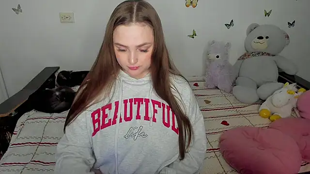 Snapshot of NataliEvans chatting on 04/12/26, 06:24 NataliEvans online show from 04/12/26, 06:24