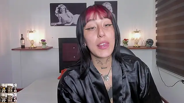 Snapshot of Mariana_Joness chatting on 12/06/24, 08:26 Mariana Joness online show from 12/06/24, 08:26