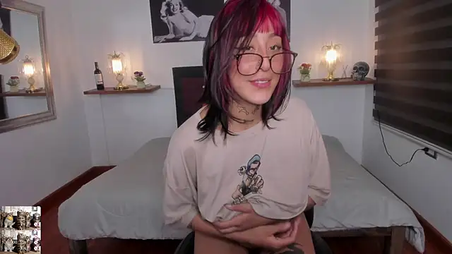 Snapshot of Mariana_Joness chatting on 01/21/25, 05:16 Mariana Joness online show from 01/21/25, 05:16