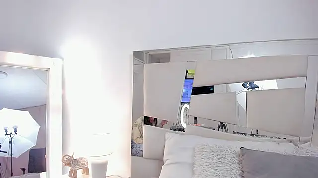 Snapshot of Mariana_Joness chatting on 01/14/26, 02:39 Mariana Joness online show from 01/14/26, 02:39