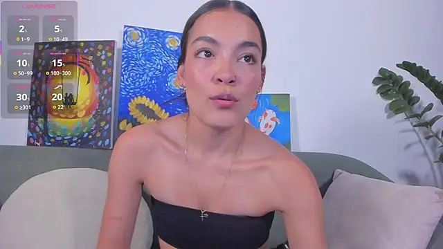 Snapshot of TIFFANYRUSSO chatting on 03/17/26, 06:28 TIFFANYRUSSO online show from 03/17/26, 06:28